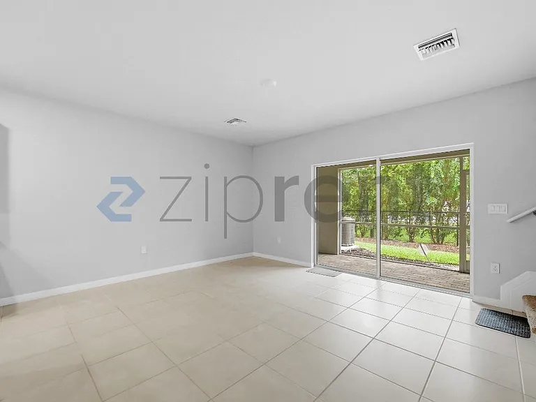 15067 Wildflower Cir — Photo 3