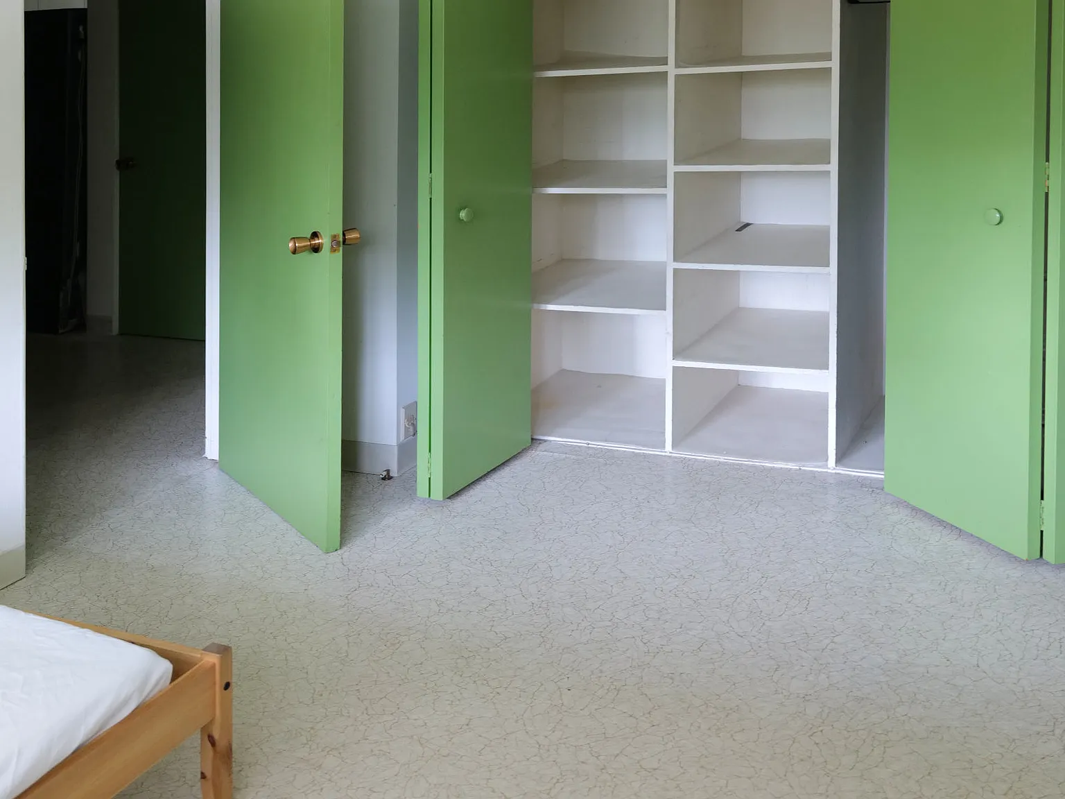 4 bed, 2724 sqft, $750 — Photo 4