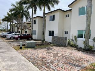 636 NW 5th St, Florida City, FL 33034