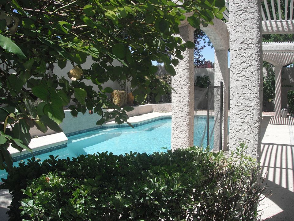 1st image of 2253 Black Pine Dr