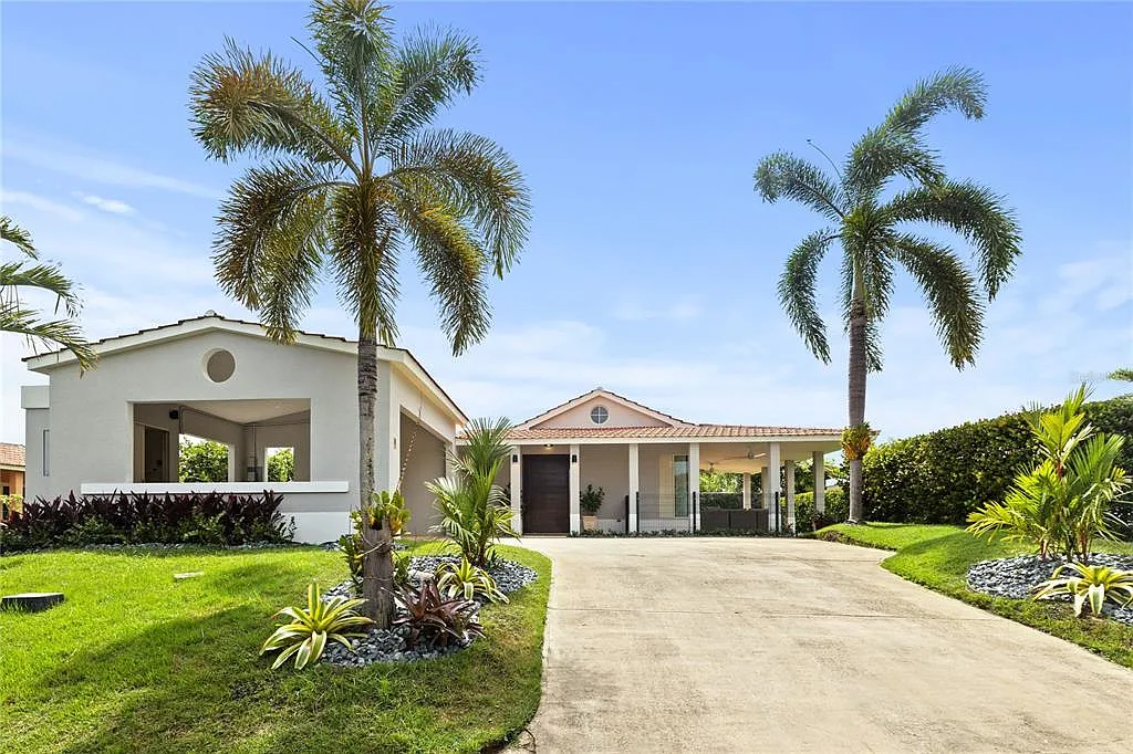 4 bed, 3.5 bath, 2900 sqft, $9,500 — Photo 1