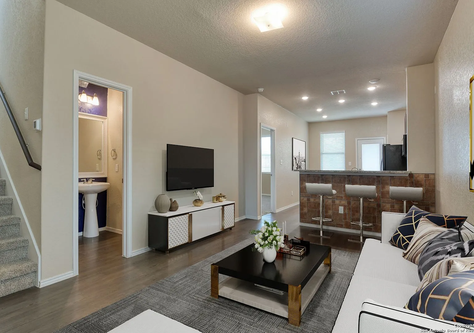 Spacious 4-Bedroom Home In Somerset Trails — Photo 4