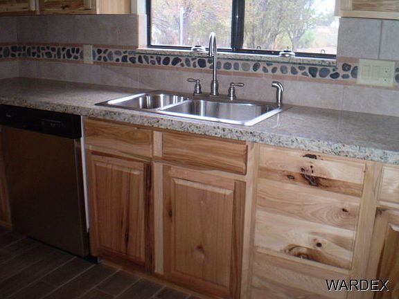 4th image of 4804 Christy Dr