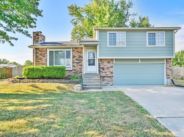 3208 N Cranberry St, Wichita, KS 67226