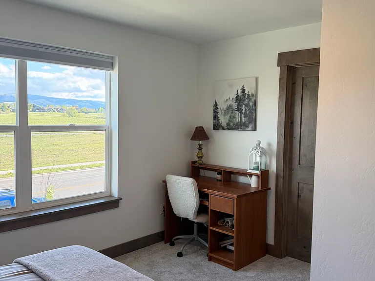 Upstairs Bedroom 1