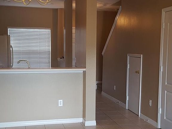 2nd image of 10821 Savannah Wood Dr #200