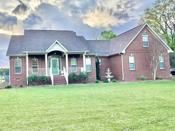 1253 Clement Rd, Russellville, AL 35654