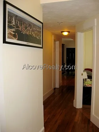 Highland Ave — Photo 8