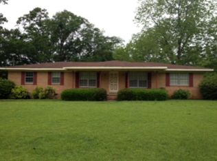403 Alice Dr, Headland, AL 36345