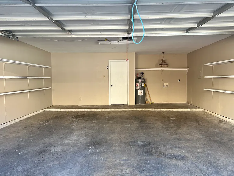820 E Hillside Rd — Photo 18