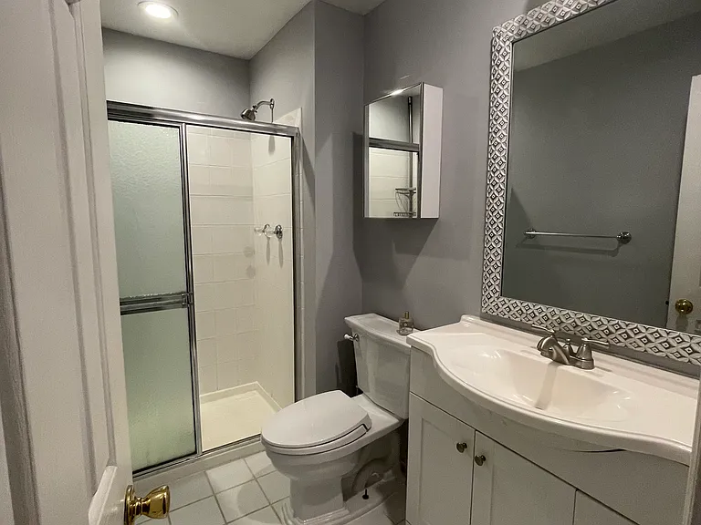 Ensuite Master Bathroom