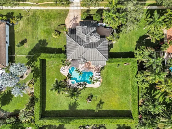 15752 SW 15th St, Fort Lauderdale, FL 33326