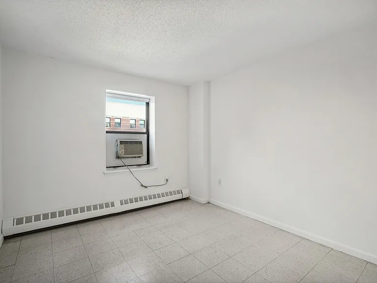 20-16 Seagirt Blvd #107 — Photo 4