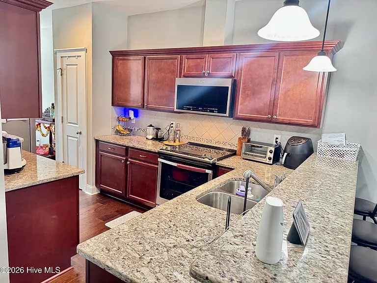 1807 Fox Den Way #6 — Photo 8