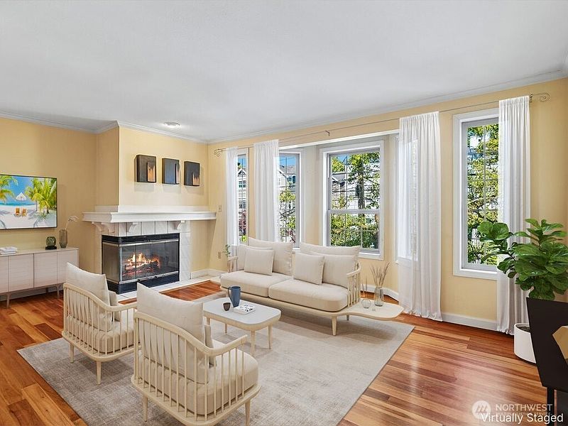 4th image of 1111 10th Avenue E #20