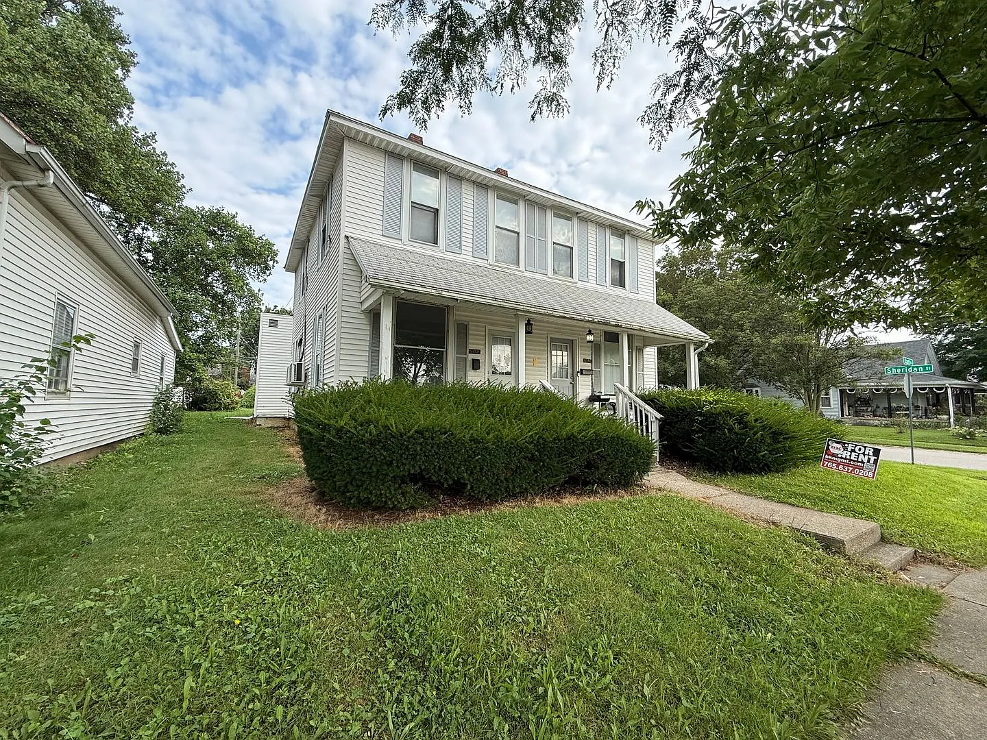 2 bedroom and 1 bathroom duplex — Photo 2
