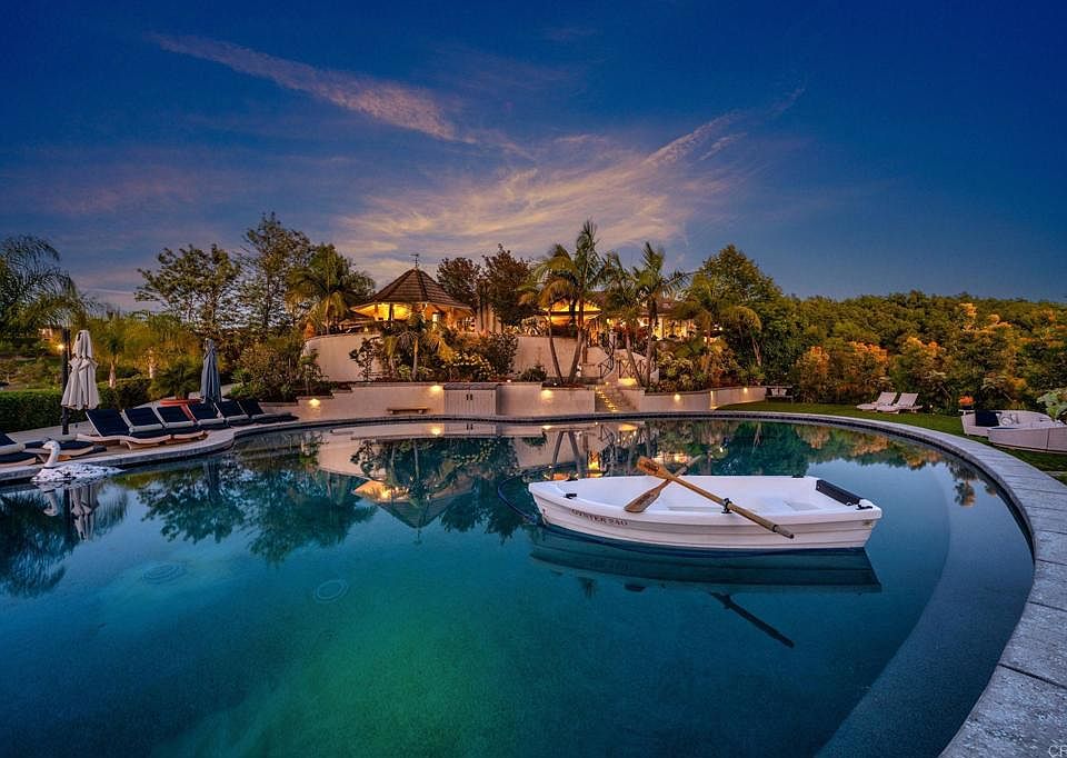 1st image of 4248 Citrus Dr
