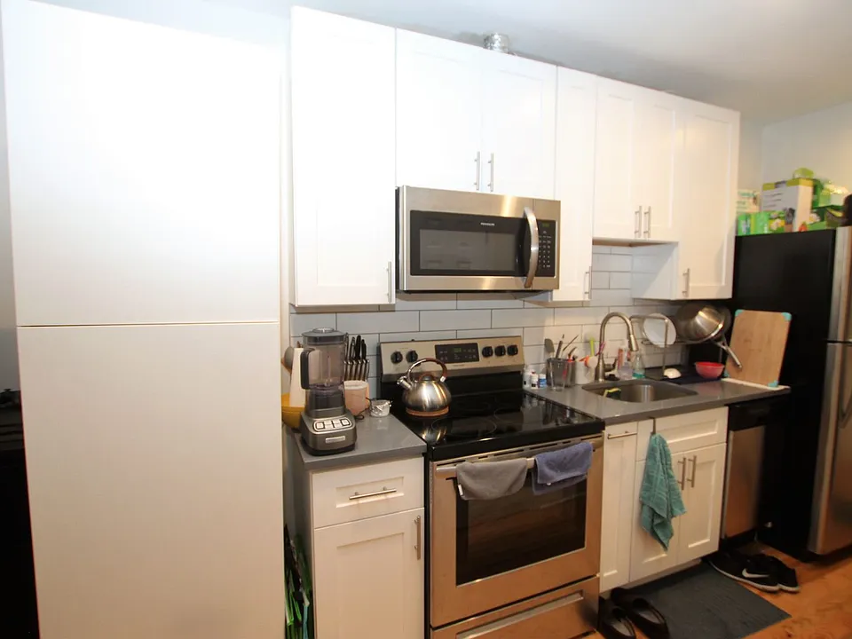 623 South St #2R