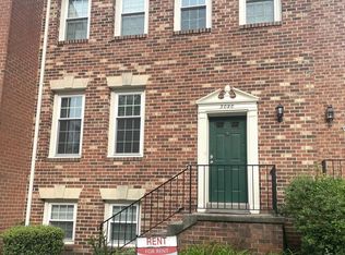 3090 Bradford Wood Ct, Oakton, VA 22124