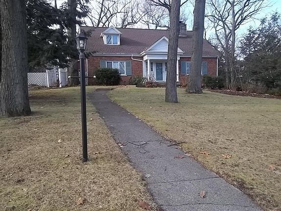 2nd image of 315 Orchard Ave
