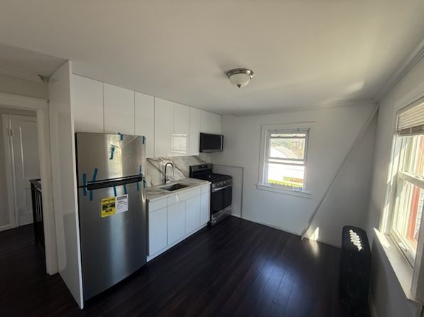 26 Centre St FLOOR 2