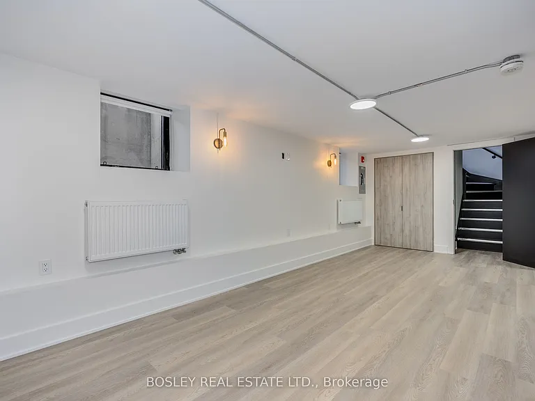 334A Gladstone Ave #B — Photo 13