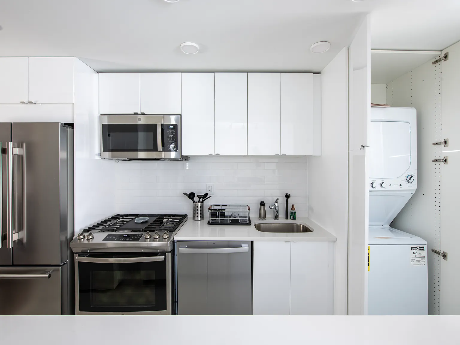 301 East 66th Street — Photo 4