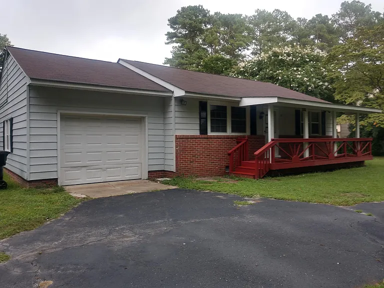 117 Lakewood Dr — Photo 1