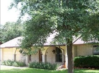 214 W Tanglewood Dr, New Braunfels, TX 78130