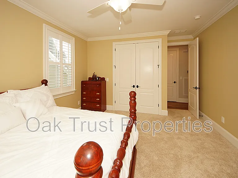 125 Brogun Ln — Photo 19