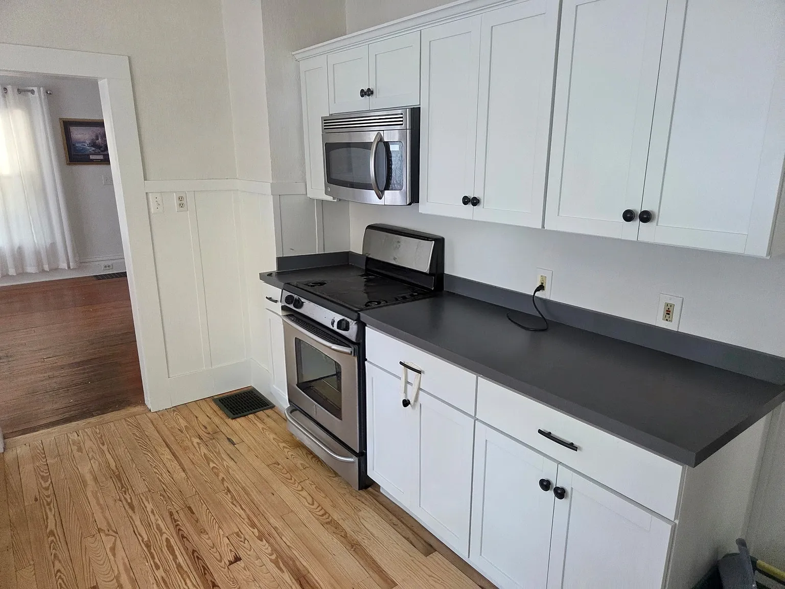 3 bed, 1600 sqft, $800 — Photo 4