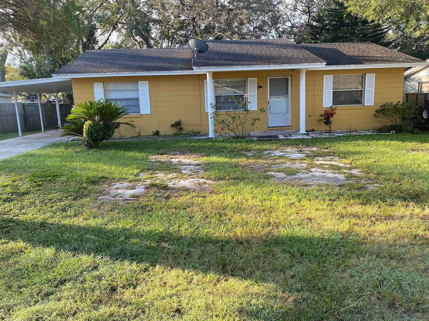 3 Bedroom 1 Bath home in Winter Haven for RENT! — Photo 1
