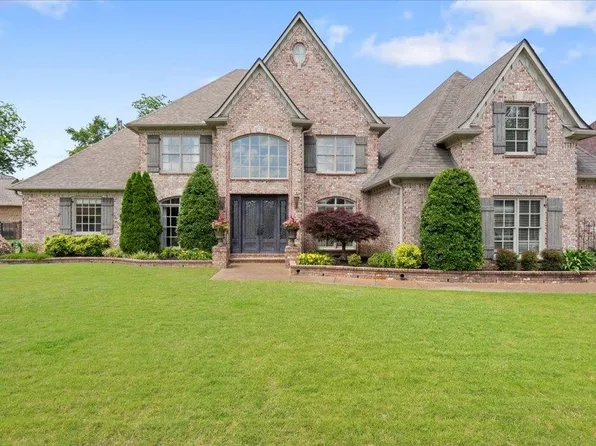 12192 S Shady Tree Ln, Arlington, TN 38002