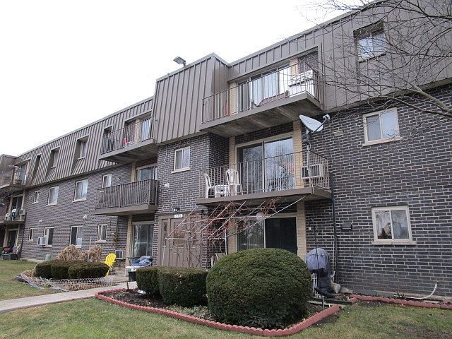 1st image of 570 Fairway View Dr #4-3H