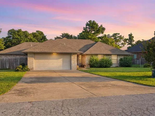 1044 Whisper Ln, Choctaw, OK 73020
