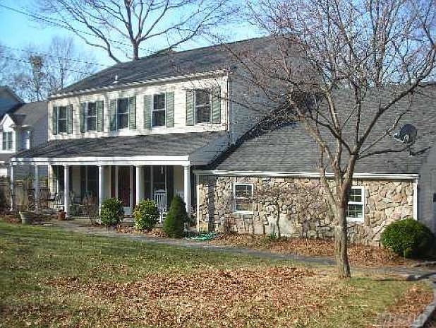 1st image of 30 Mill Pond Ln