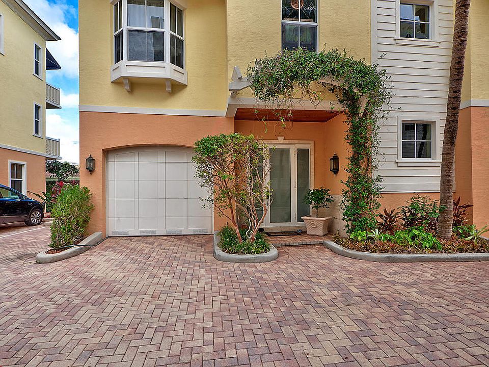 1st image of 4332 Seagrape Dr #9