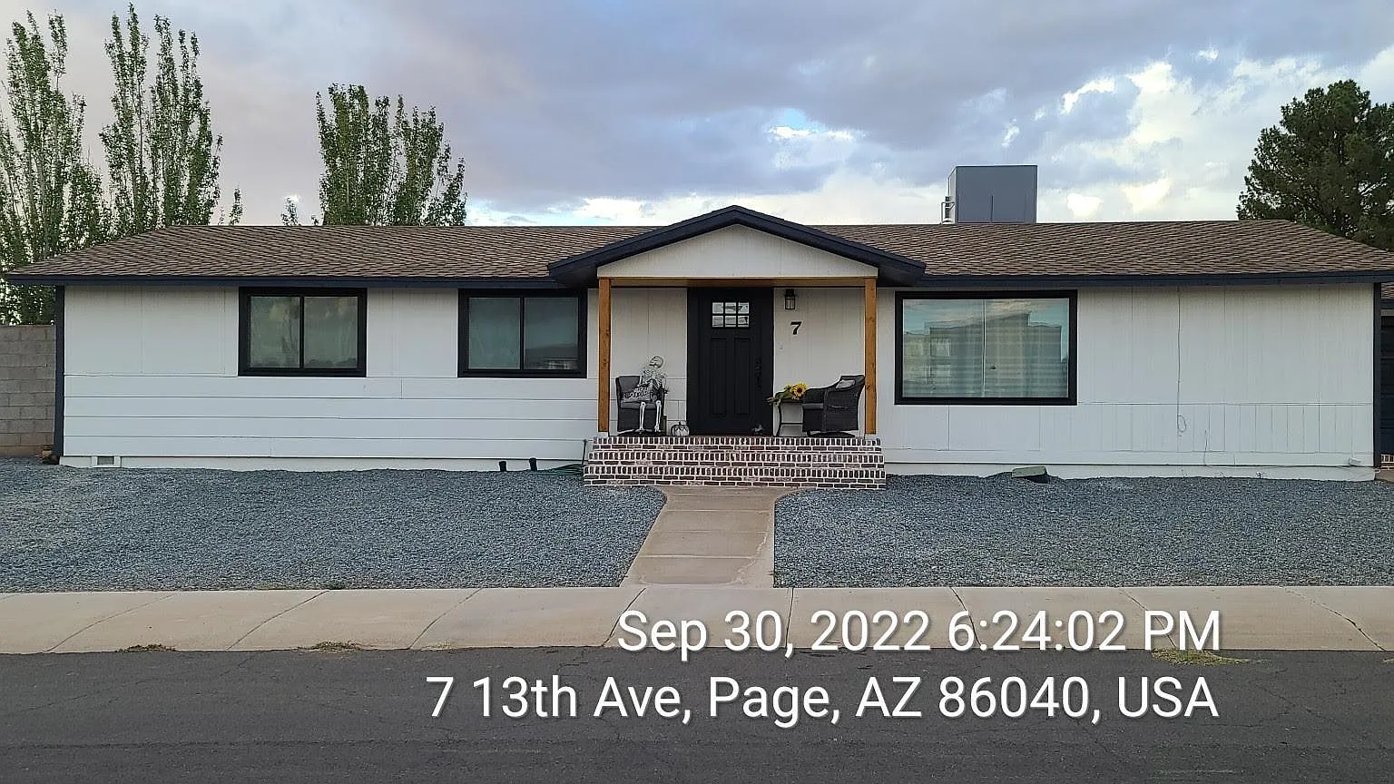 3 bed, 1680 sqft, $2,400 — Photo 1