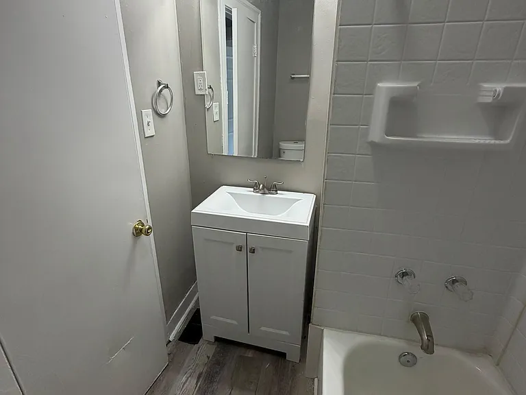 1106 Euclid Ave #1 — Photo 8
