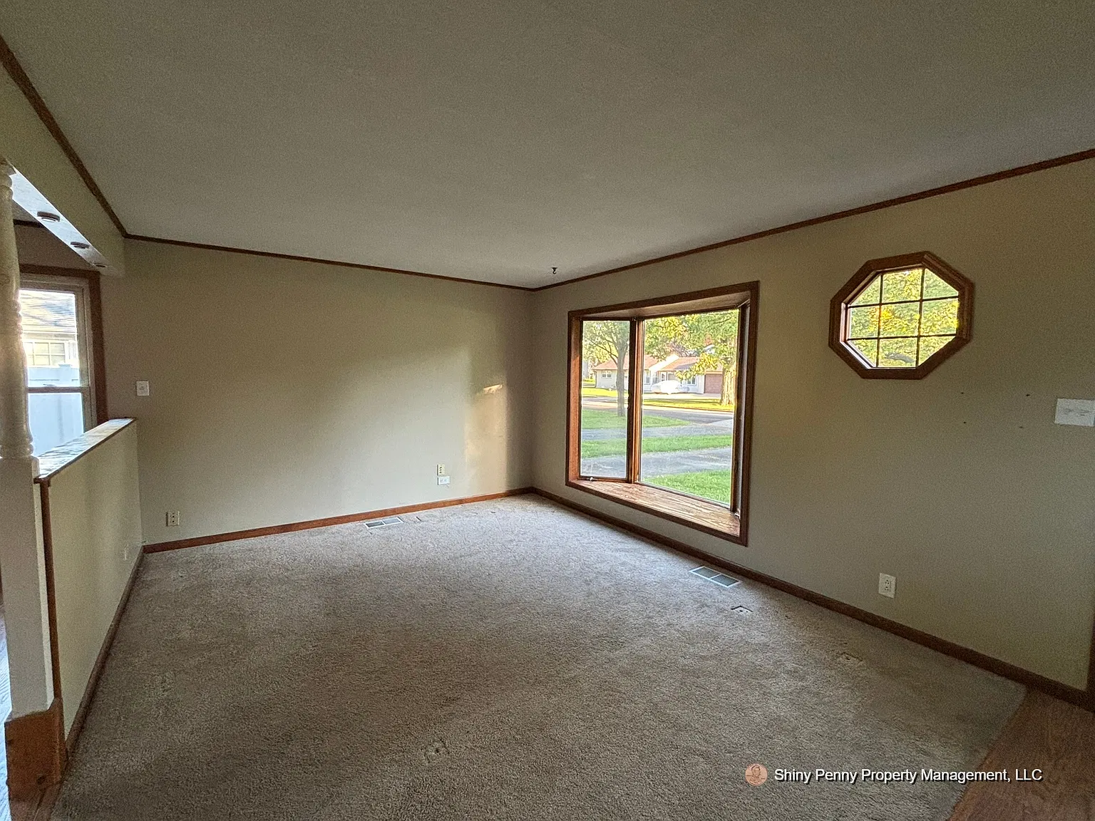 3 bed, 1085 sqft, $2,400 — Photo 3