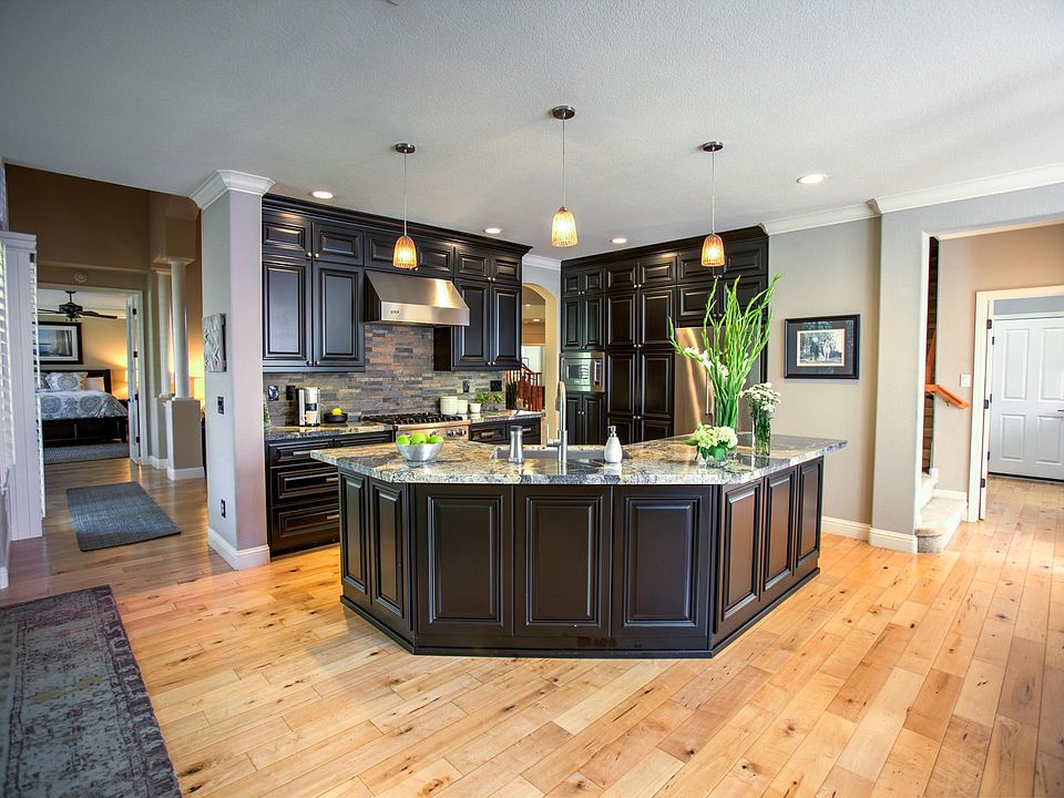 1st image of 3756 Clubside Ln