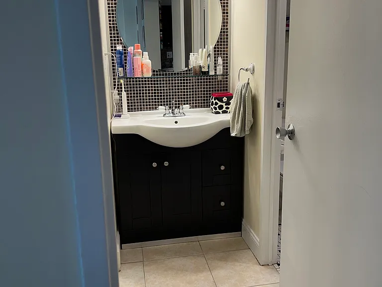 2800 Wisconsin Ave NW #311 — Photo 11
