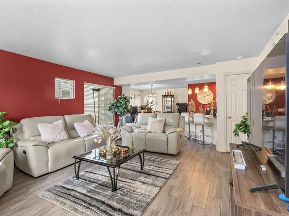 1623 S 925 W, Woods Cross, UT 84087