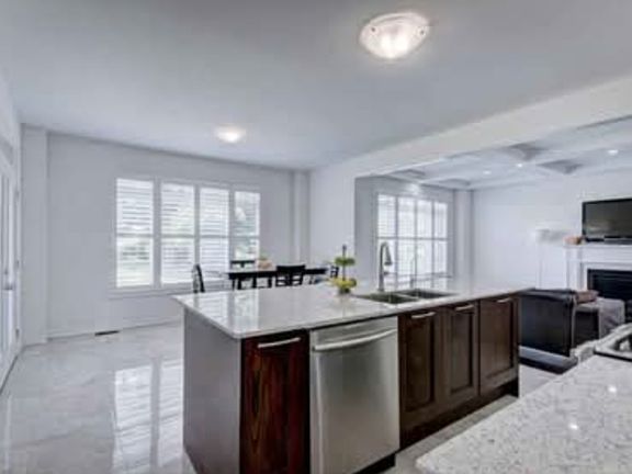 4th image of 58 Ridge Gate Cres