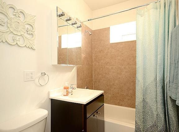 4th image of 6616 N Glenwood Ave APT 3C