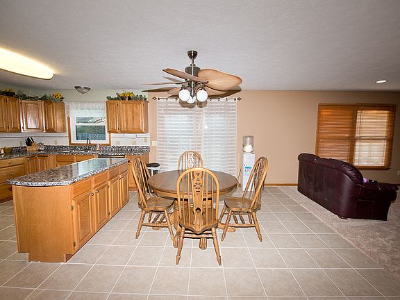 4th image of 7521 Skyview Dr