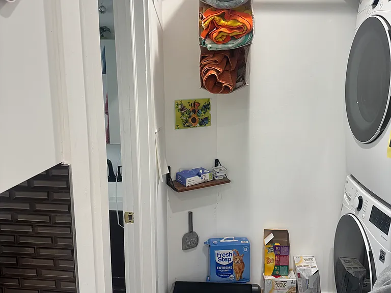 934 New Market St #3 — Photo 7