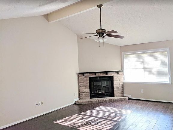 2nd image of 16862 Gleneagle Dr N