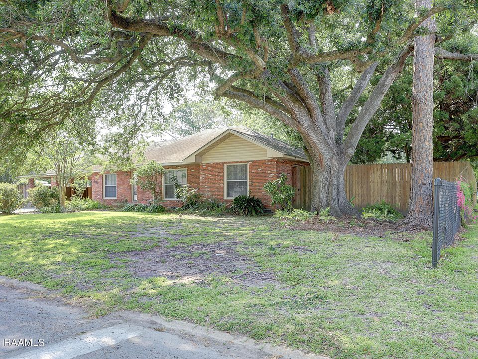 827 Bank Ave, New Iberia, LA 70560 MLS 23004780 Zillow