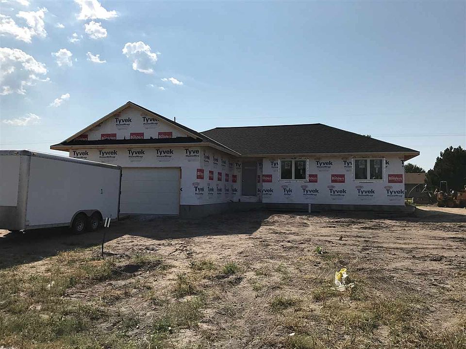 1st image of 910 9th Avenue Pl